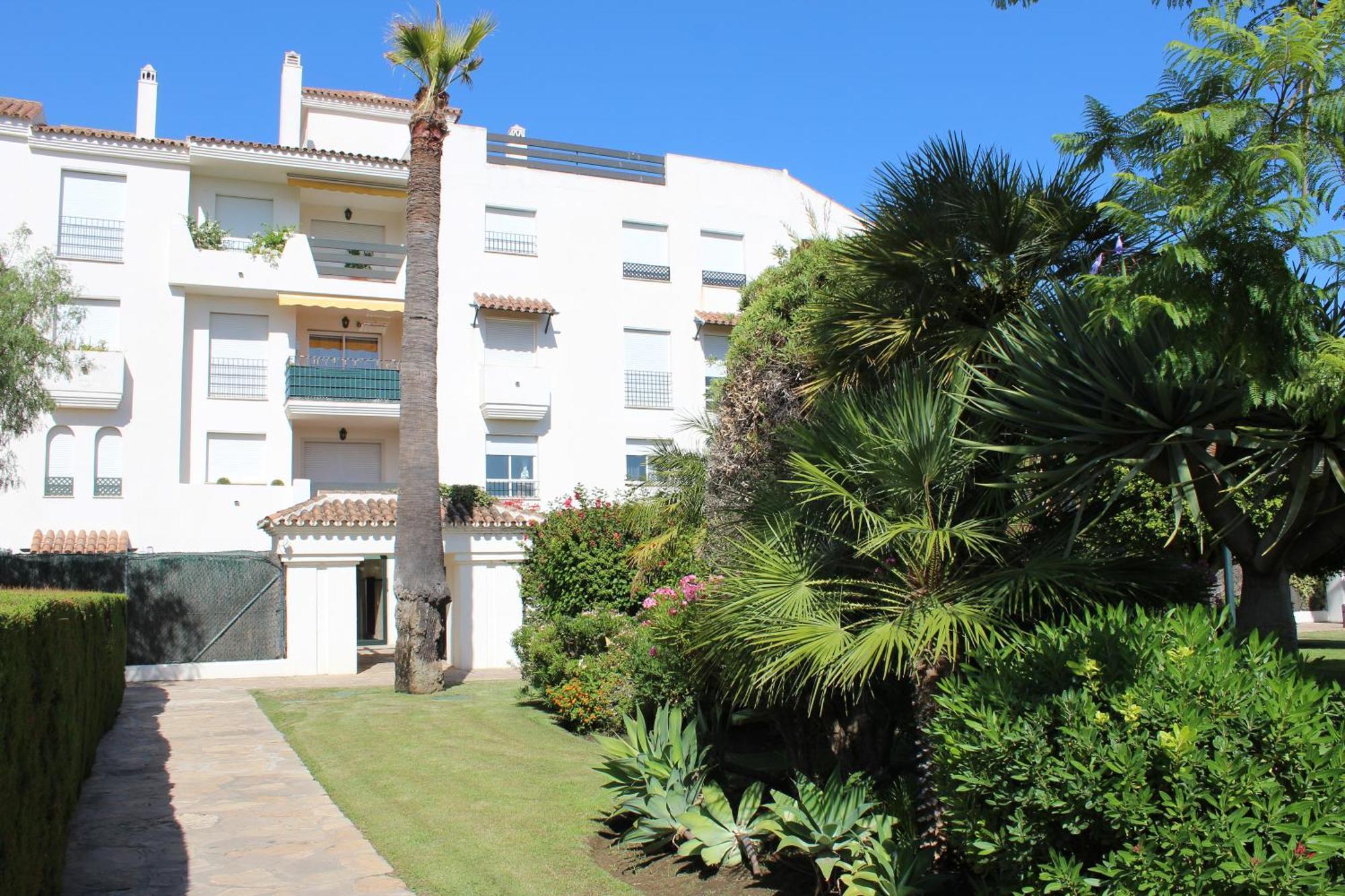 Beach Apartments In Lorcrisur San Pedro Marbella Exterior photo